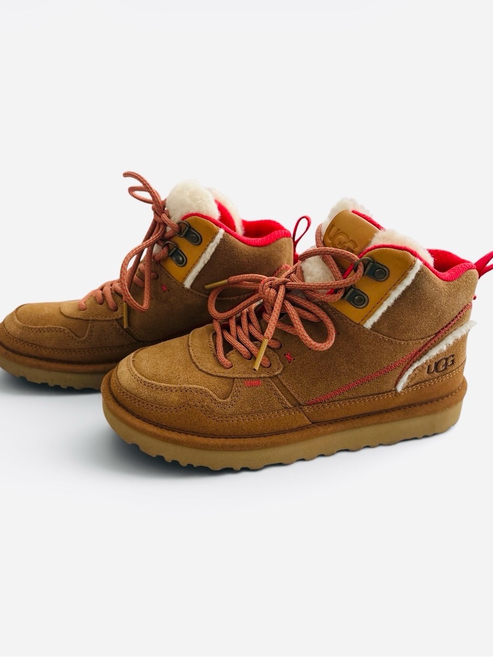 UGG Highland Hi Heritage sneaker-boot combines a chestnut suede upper Size 7
